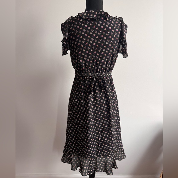 Loft Violet cold shoulder floral midi dress - Picture 3 of 12